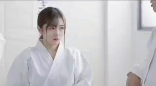 史上最強4P迷姦女公關400分鐘完整版，玩具調教花式操玩、中途失禁噴尿，直到脫光暴力啪啪…【Part 1】
